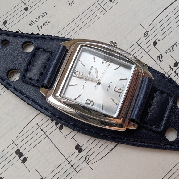 Mary Kate And Ashley Silver and Blue Watch - Picture 6 of 8